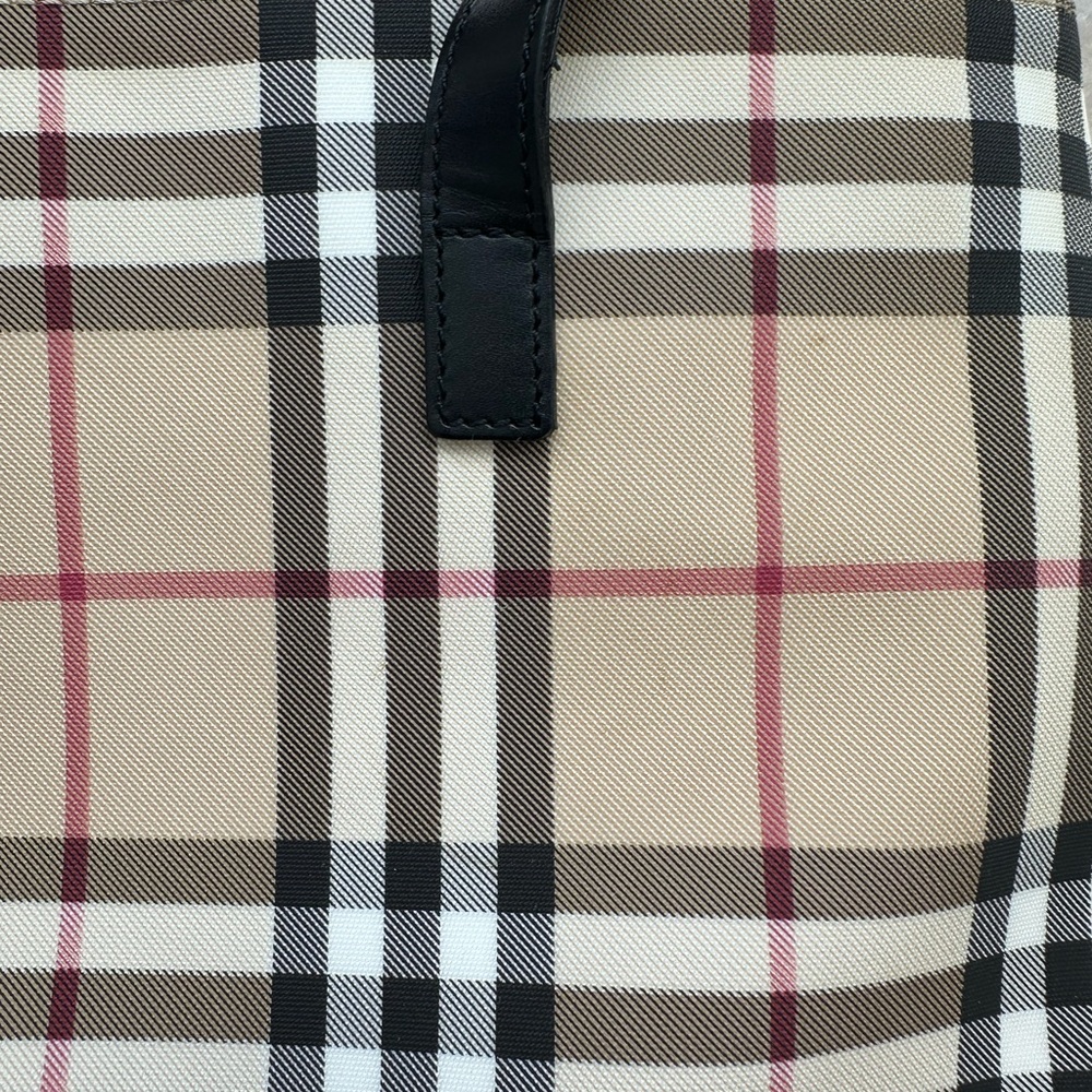Burberry Beige Classic Nova Check Tote - Picture 4 of 8